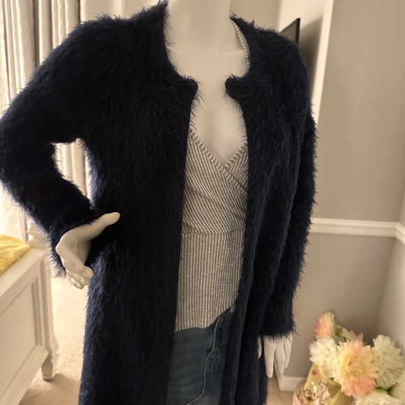 GIANNI BINI NAVY BLUE EYELASH CARDIGAN SIZE MEDIUM - Picture 5 of 5